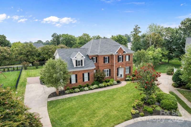Stephens Grove, Huntersville community