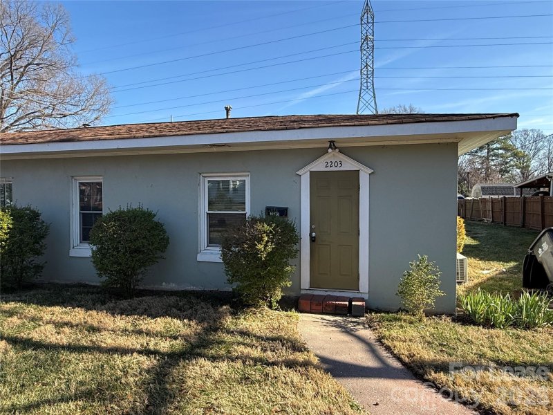 2203 Highland Street