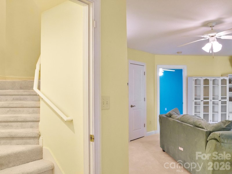 Fox Glen, Fletcher community