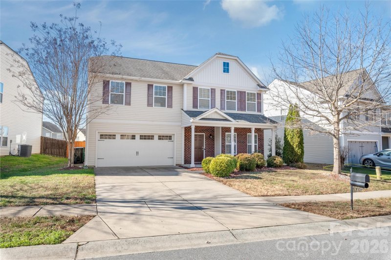 Seven Oaks, Charlotte community