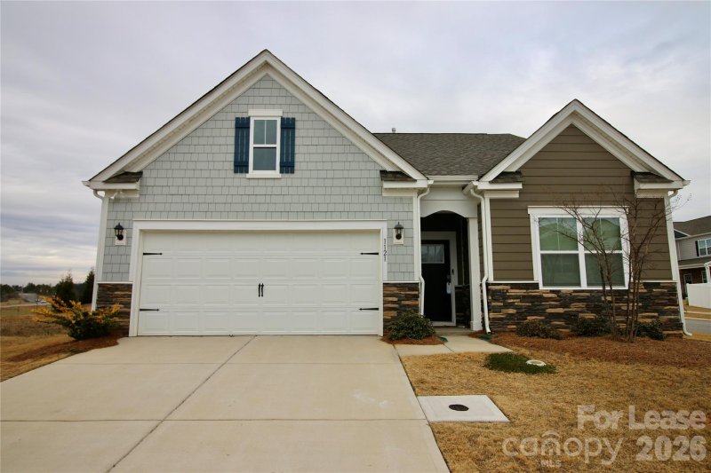 1121 Secrest Commons Drive