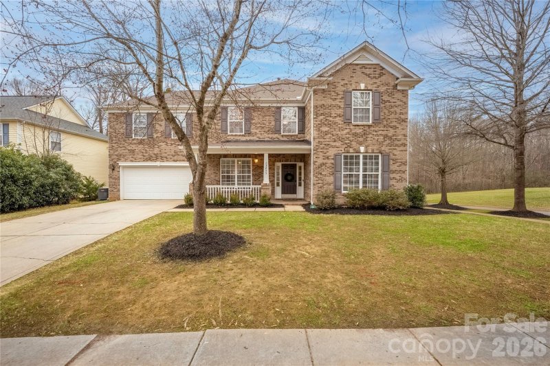 Carrington Ridge, Huntersville community