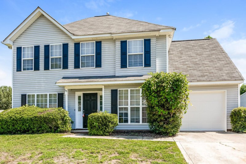 135 Bellelaine Drive