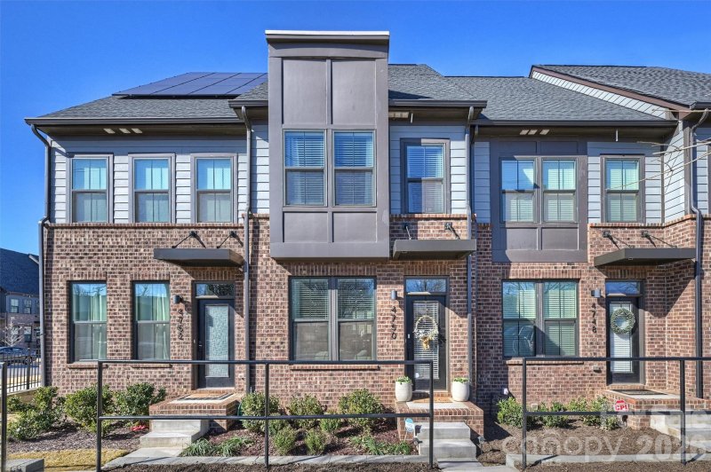 4750 Chastain Avenue