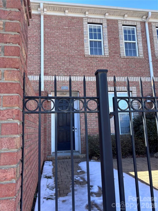 373 Dumbarton Street