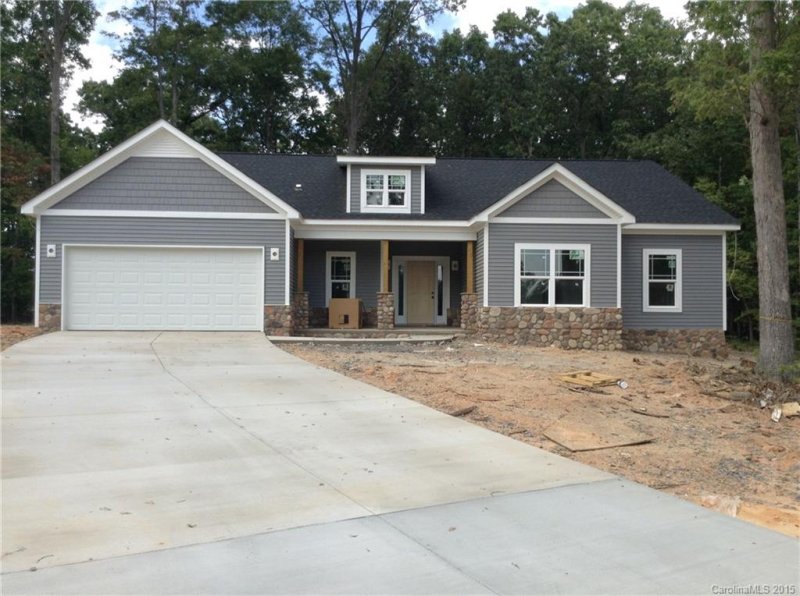 Property image 2 at 2312 Stratford Glen, Belmont, NC 28012