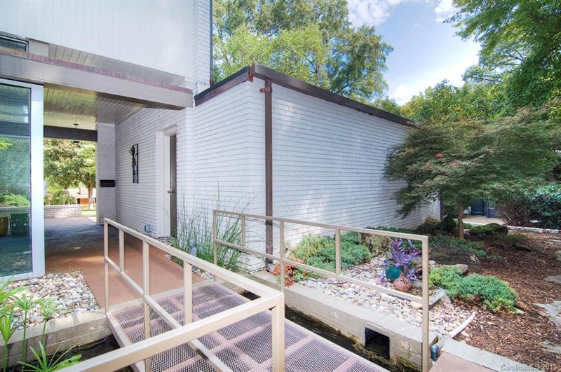 Property image 4 at 1141 Lynbrook Drive, Charlotte, NC 28211