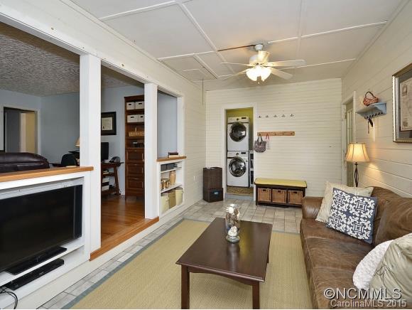 Property image 5 at 422 Hillcrest Circle, Hendersonville, NC 28792