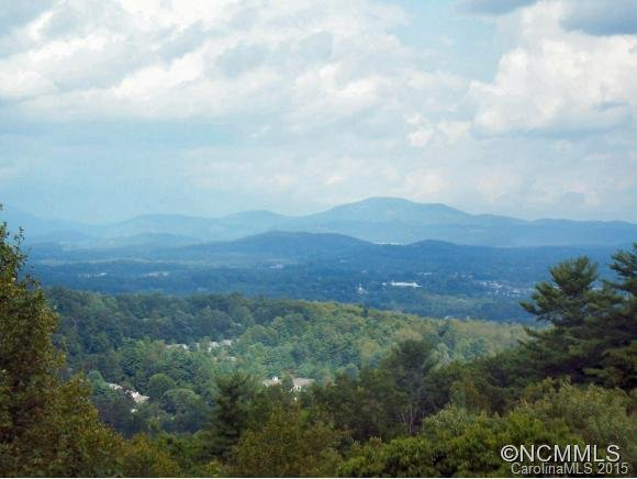 Property image 2 at 129 Woodbridge Drive, Hendersonville, NC 28739