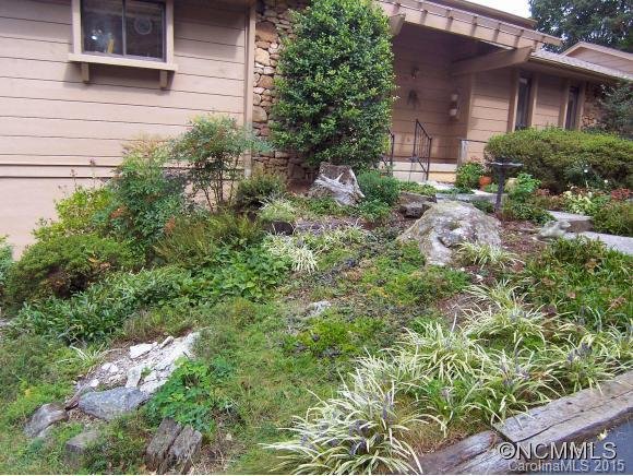 Property image 5 at 129 Woodbridge Drive, Hendersonville, NC 28739