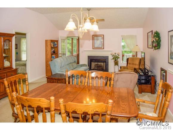 Property image 4 at 44 N Woodridge View Court, Hendersonville, NC 28791