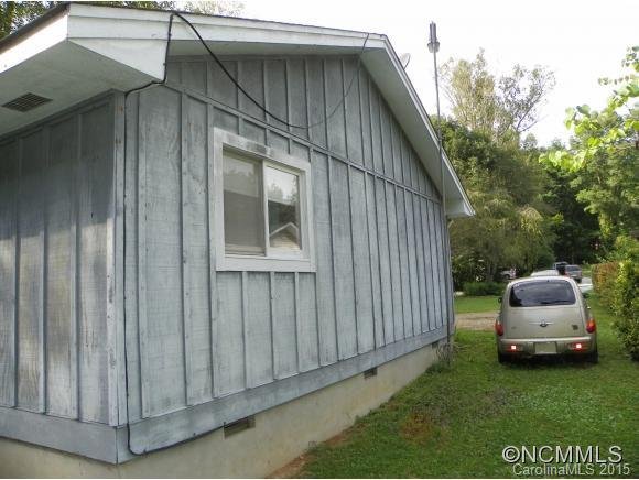 Property image 2 at 431 N Harper Drive, Hendersonville, NC 28791