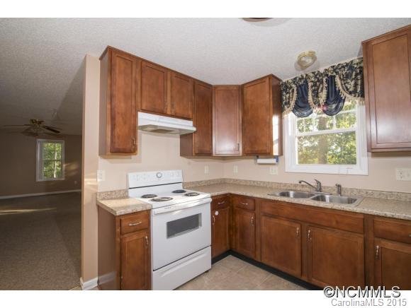 Property image 4 at 103 Sabian Court, Asheville, NC 28806