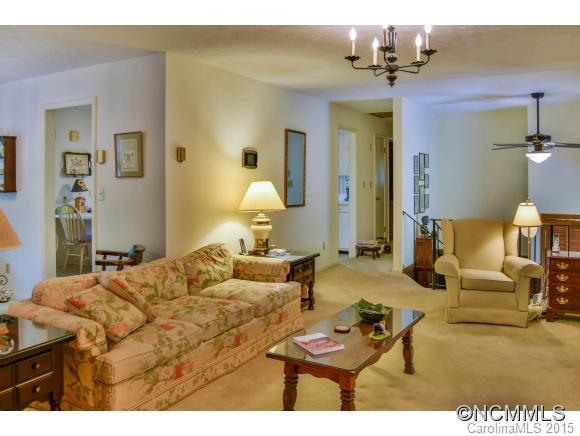 Property image 3 at 13 Dunleer, Hendersonville, NC 28791