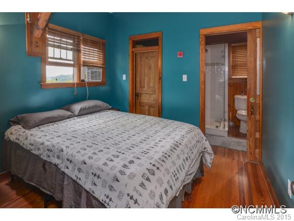 Property image 5 at 60 Park Square, Asheville, NC 28801