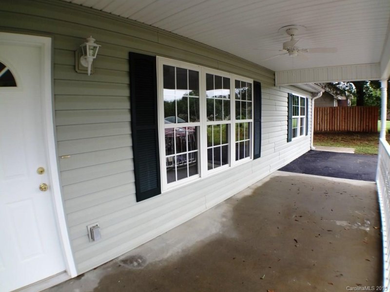 Property image 3 at 122 Braxton Drive, Statesville, NC 28677