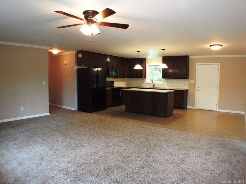 Property image 4 at 122 Braxton Drive, Statesville, NC 28677