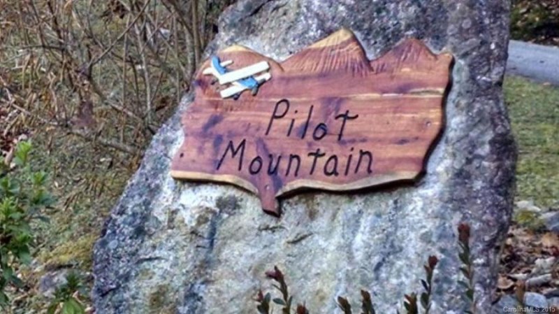 Property image 2 at 563 Parachute Ridge, Glenville, NC 28736