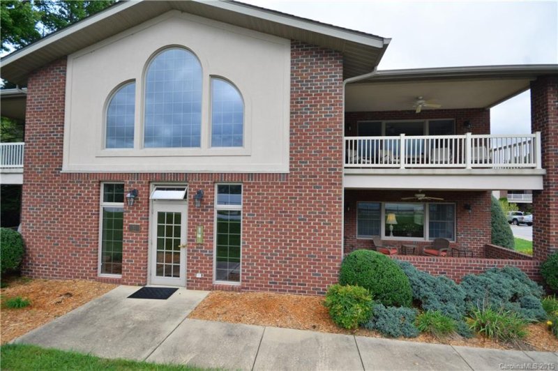 1465 S Lakeshore Drive