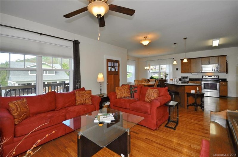 Property image 5 at 17 Byrdcliffe Lane, Asheville, NC 28805