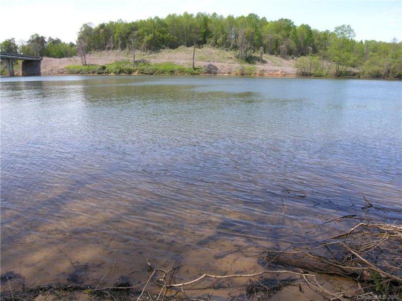 Property image 4 at 234 Bluewater Drive, Statesville, NC 26677