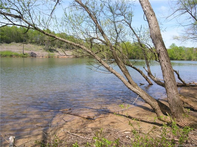 Property image 5 at 236 Bluewater Drive, Statesville, NC 26677