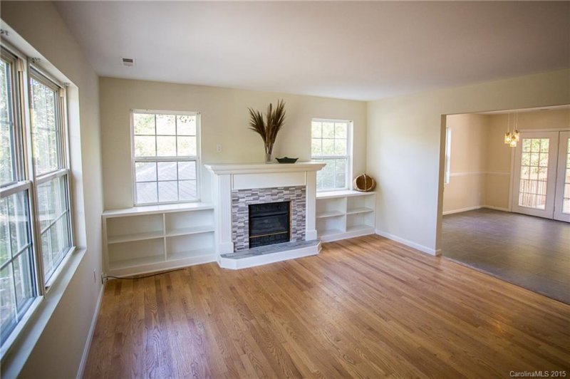 Property image 4 at 13 15 Arco Road, Asheville, NC 28805