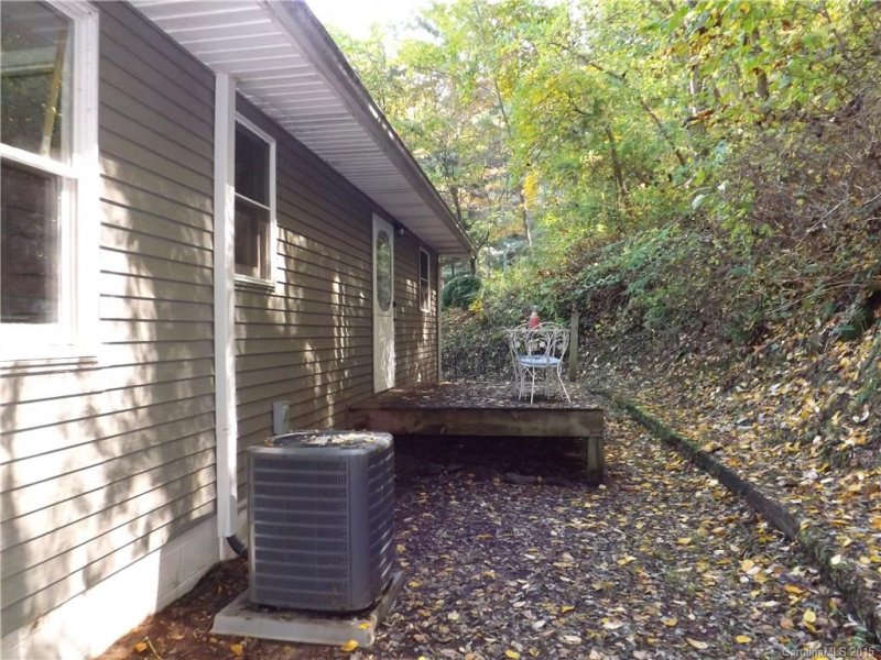 Property image 2 at 23 Pineview Drive, Waynesville, NC 28786