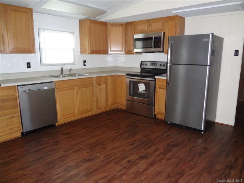 Property image 5 at 105 Driftwood Drive, Mooresville, NC 28117