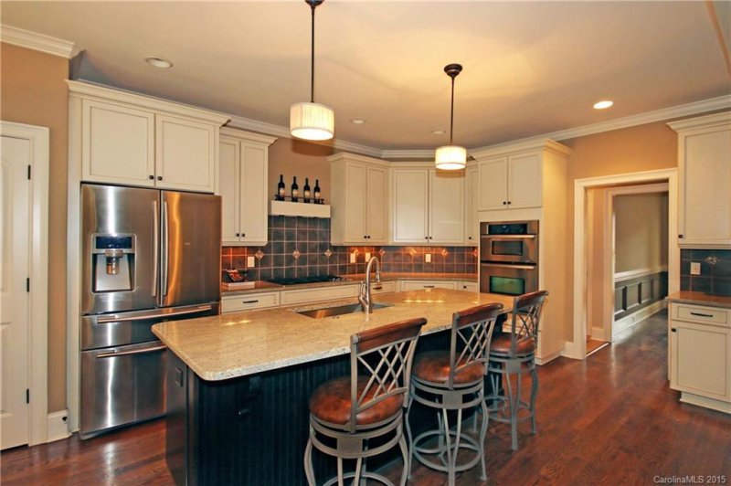 Property image 5 at 112 Lakeshore Hills Drive, Mooresville, NC 28117