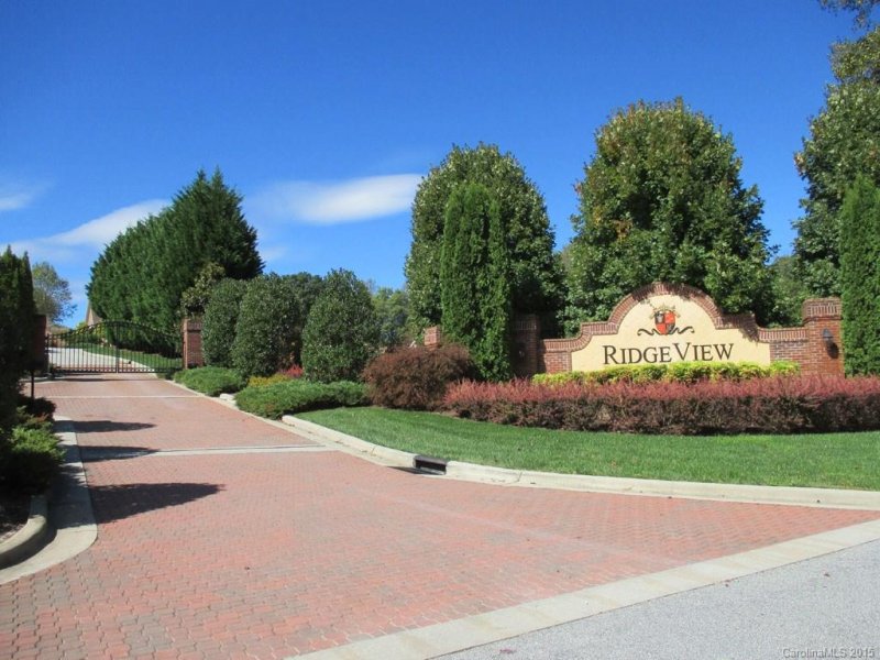 Property image 3 at 160 N Ridgeview Hill Drive, Hendersonville, NC 28792