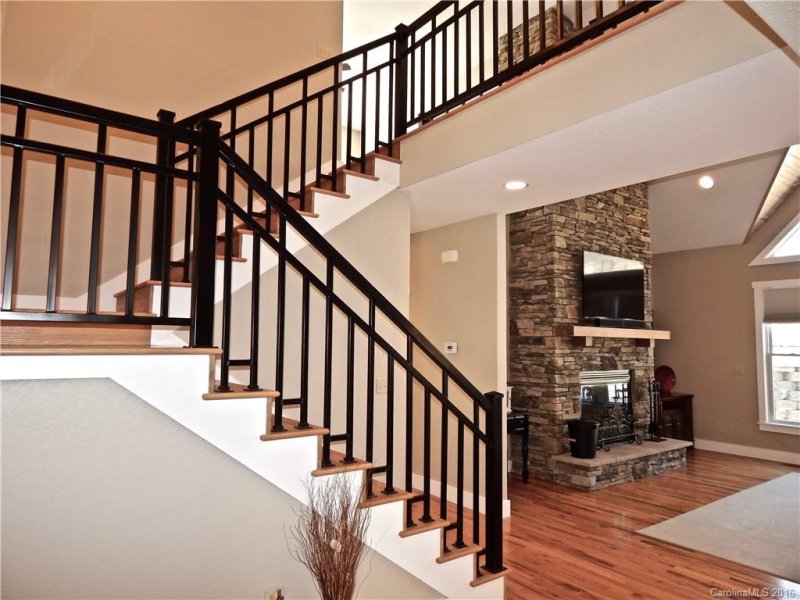 Property image 4 at 239 Peddlers Trail, Mars Hill, NC 28754