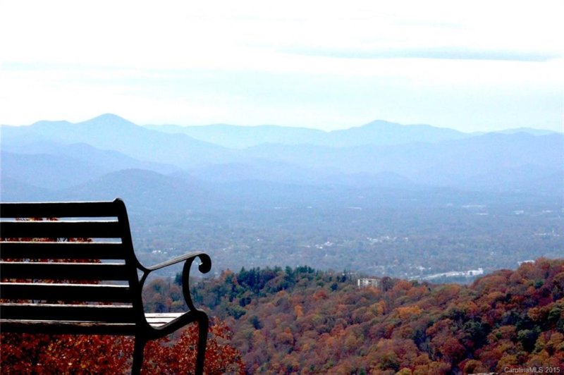 Property image 4 at 79 Skycliff Drive, Asheville, NC 28804