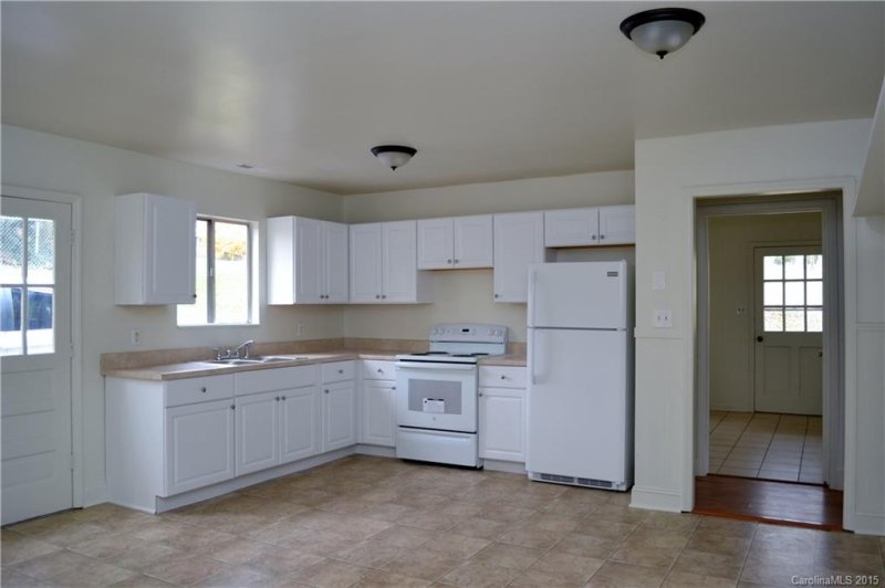 Property image 3 at 45 Tipperary Drive, Asheville, NC 28806