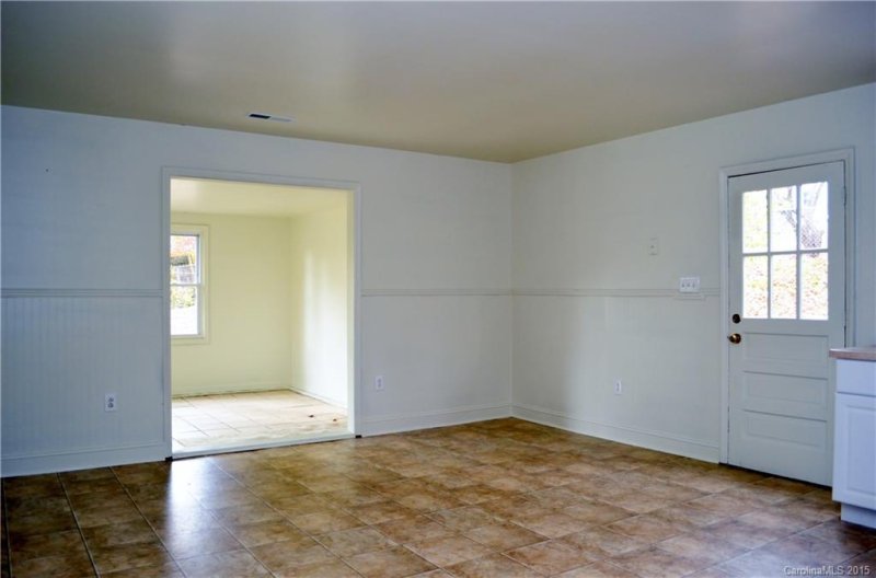 Property image 4 at 45 Tipperary Drive, Asheville, NC 28806