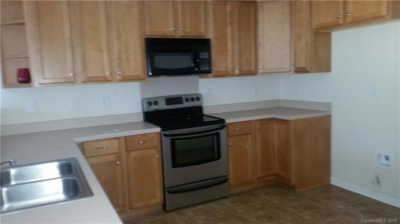 Property image 4 at 550 Pennyfields Lane, Clover, SC 29710