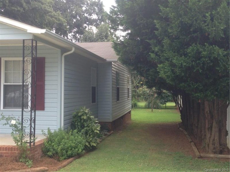 Property image 3 at 112 10th Street, Belmont, NC 28012