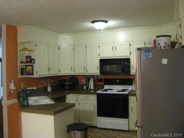 Property image 3 at 108 Cross Creek Drive, Cherryville, NC 28021