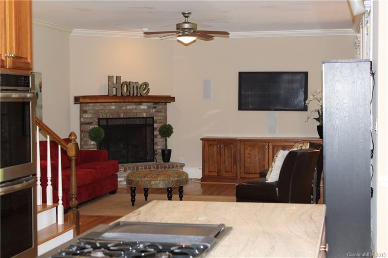 Property image 5 at 2124 Brookwood Road, Charlotte, NC 28211