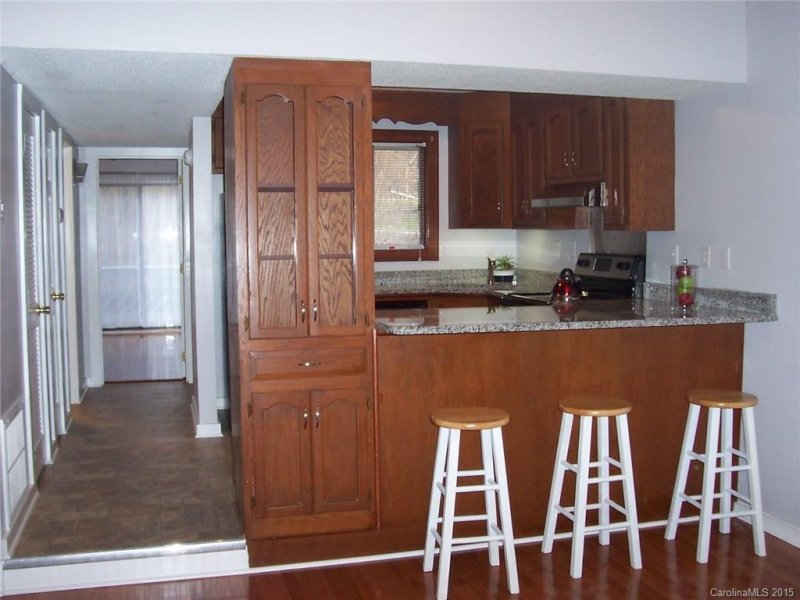 Property image 3 at 100 Willow Run Drive, Gastonia, NC 28056