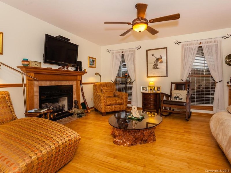 Property image 5 at 210 Meadow Run Extension, Asheville, NC 28806