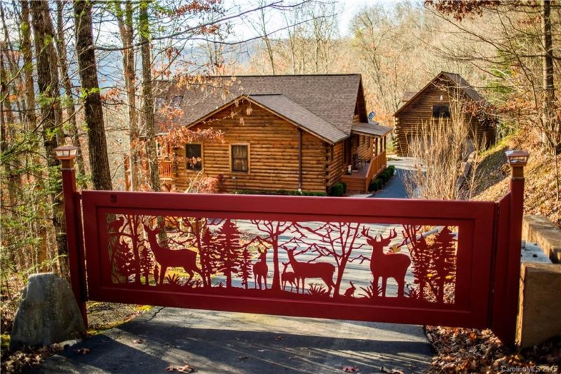 Property image 2 at 1 Floppy Ear Trail, Waynesville, NC 28785