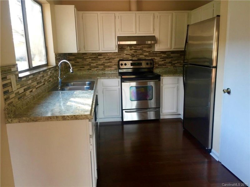 Property image 2 at 7630 Eastbourne Road, Charlotte, NC 28227