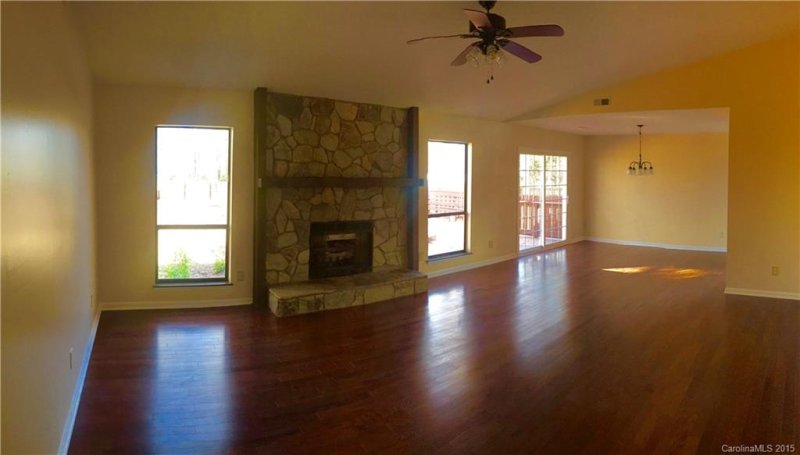 Property image 3 at 7630 Eastbourne Road, Charlotte, NC 28227