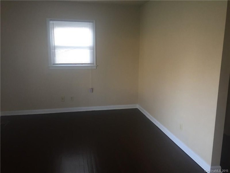 Property image 2 at 209 Point Circle, Belmont, NC 28012