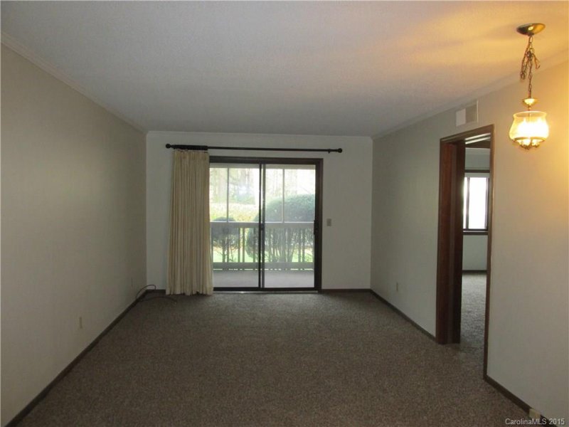 Property image 3 at 33 Lake Drive, Hendersonville, NC 28739