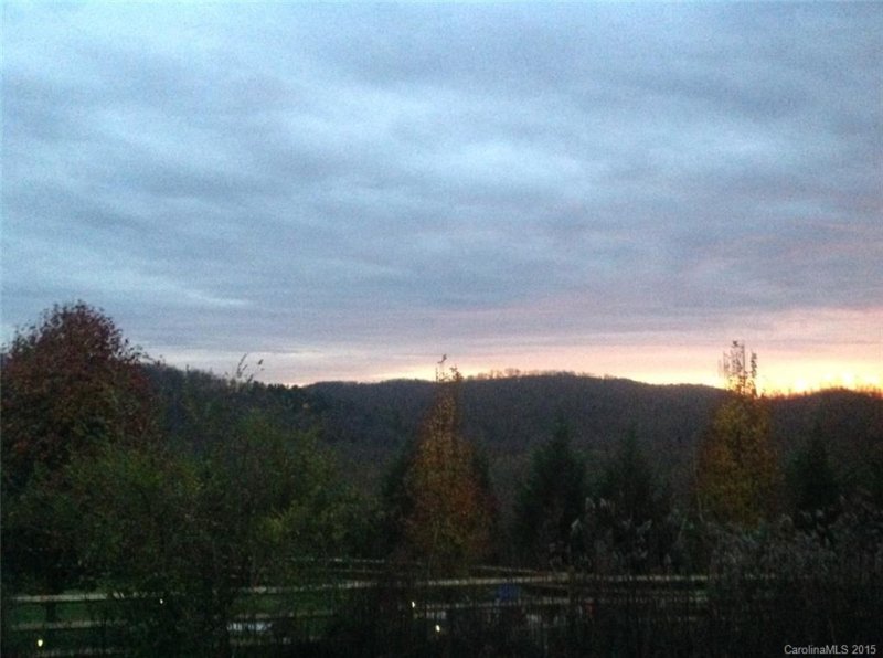 Property image 2 at 288 Eagles Drive, Hendersonville, NC 28792