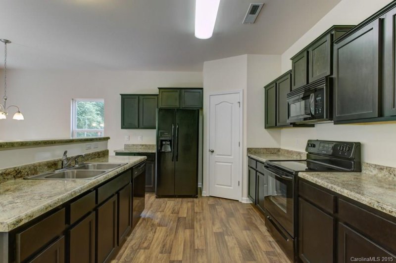 Property image 2 at 1142 Doby Springs Drive, Charlotte, NC 28262