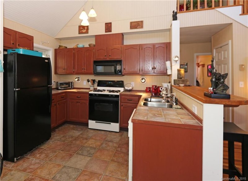 Property image 5 at 50 Bartlett Mountain Road, Asheville, NC 28805