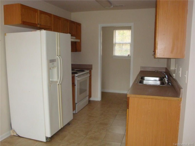 Property image 4 at 5530 Stone Bluff Court, Charlotte, NC 28214